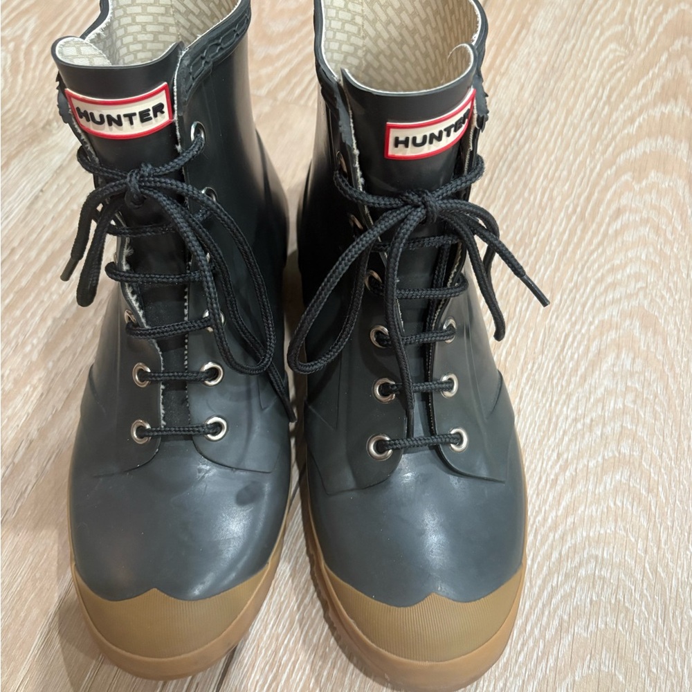 Hunter Two-Tone Lace-Up Rain Boots